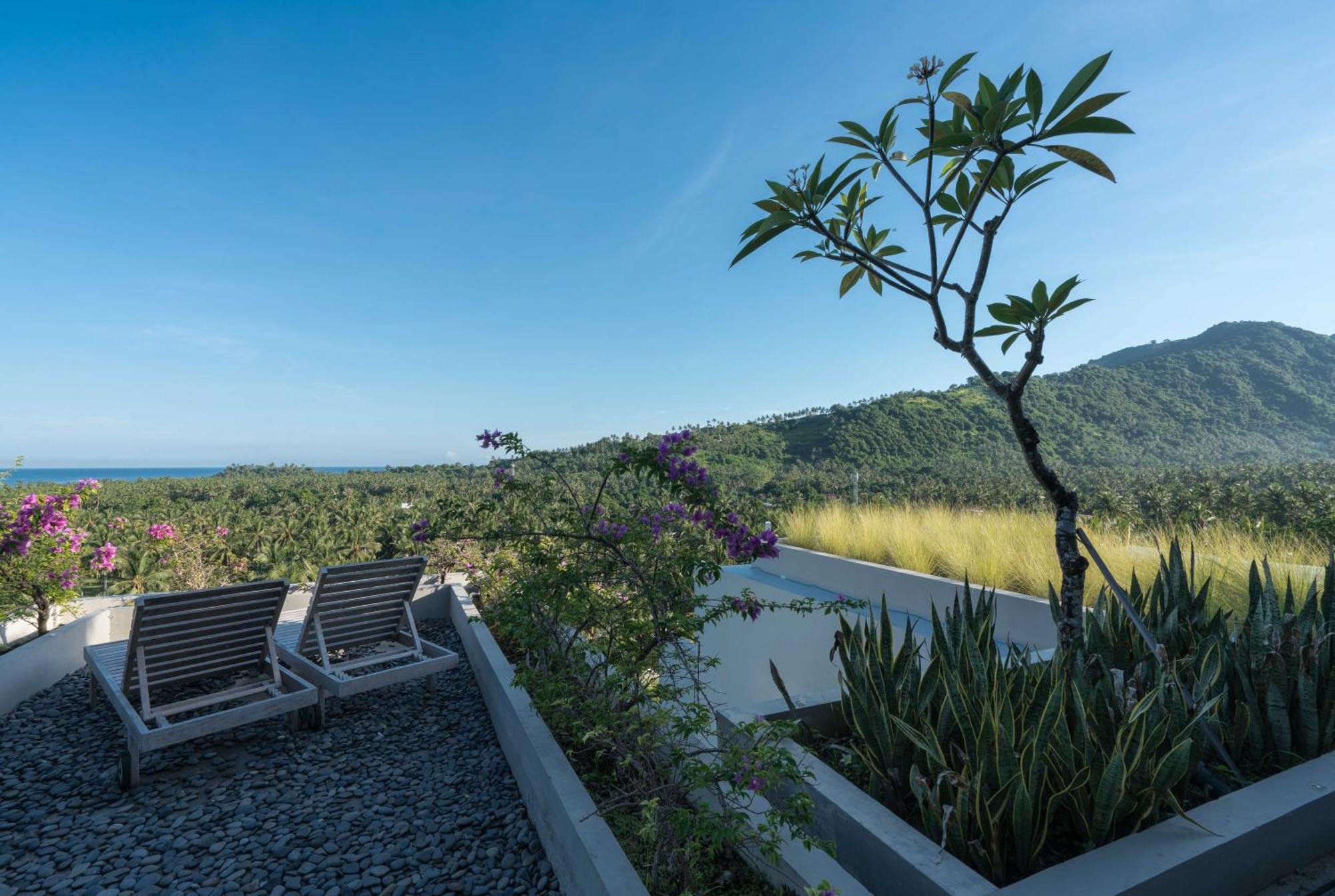 Svarga Resort Lombok Senggigi Exterior photo