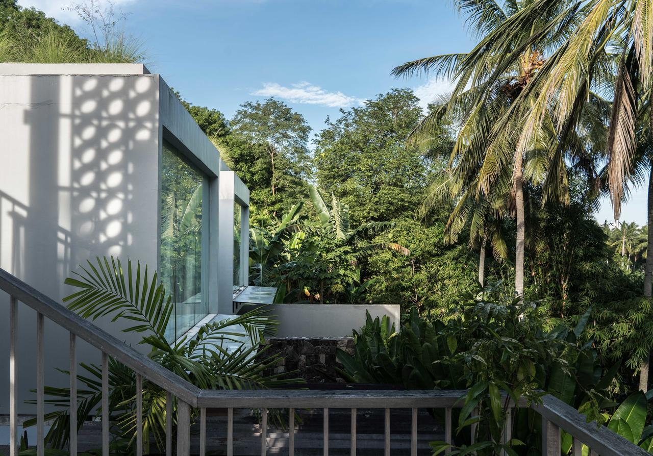 Svarga Resort Lombok Senggigi Exterior photo
