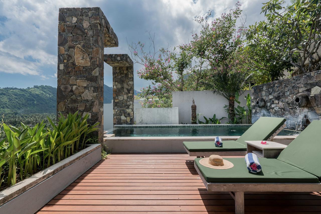 Svarga Resort Lombok Senggigi Exterior photo