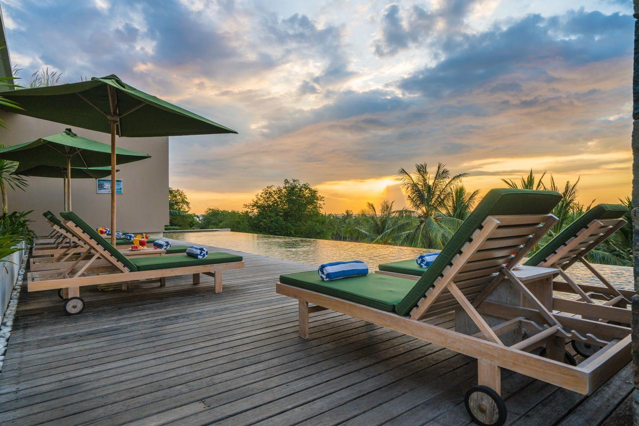 Svarga Resort Lombok Senggigi Exterior photo